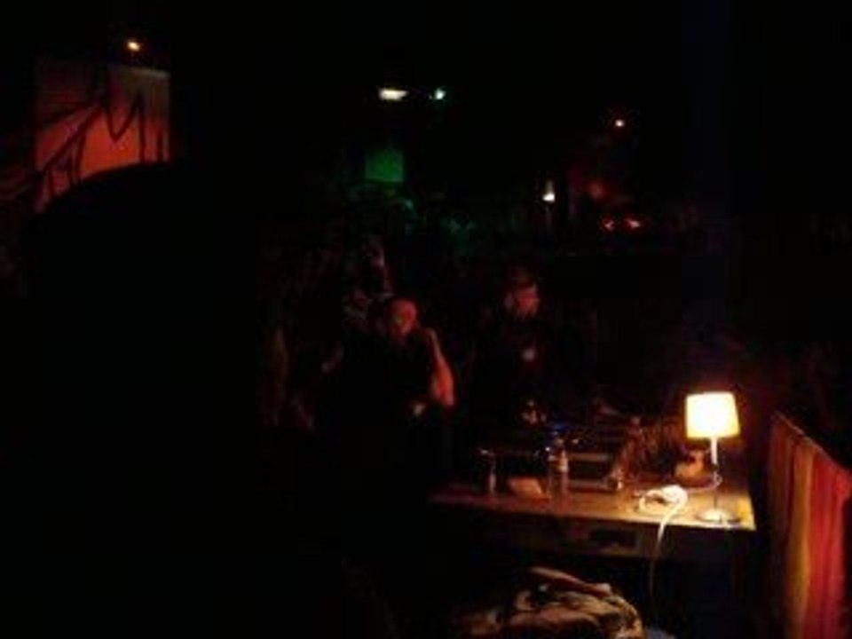 dub station 17 - PARIS - Trabendo