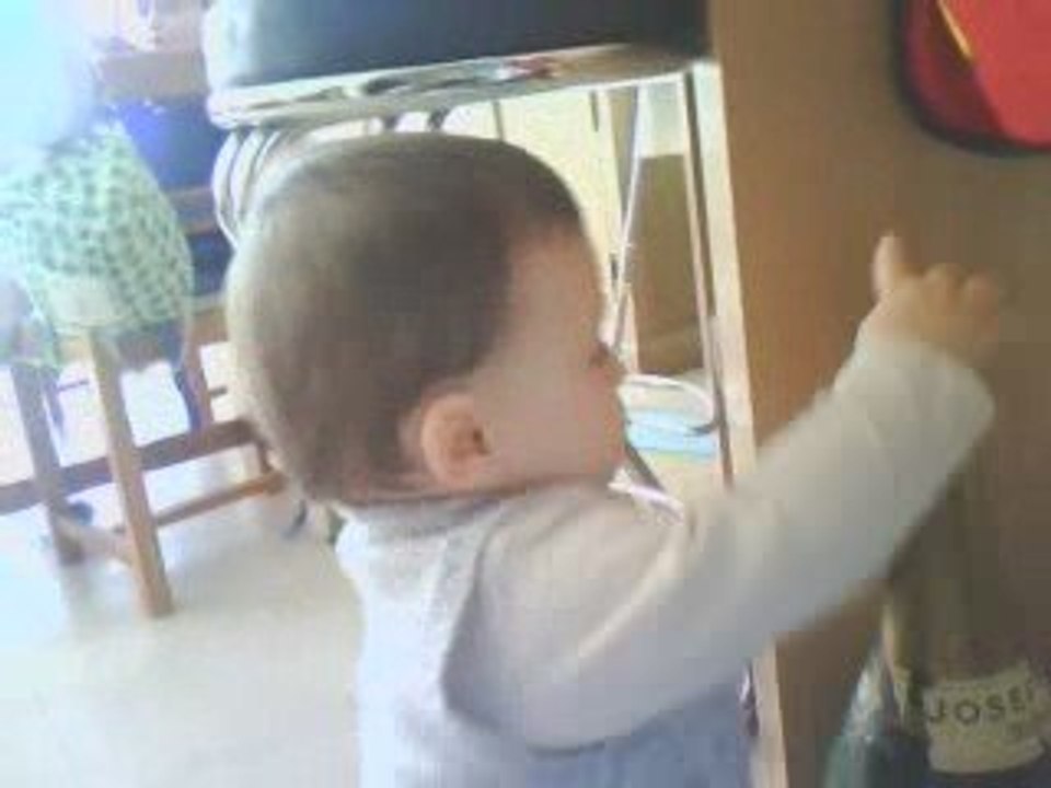 14.10 bisous bouteille elrick