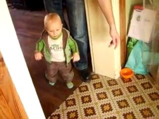 Mattéo marche tout seul !