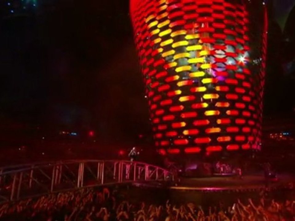 U2 - The Unforgettable Fire [Live at Rose Bowl, 25/10/2009]