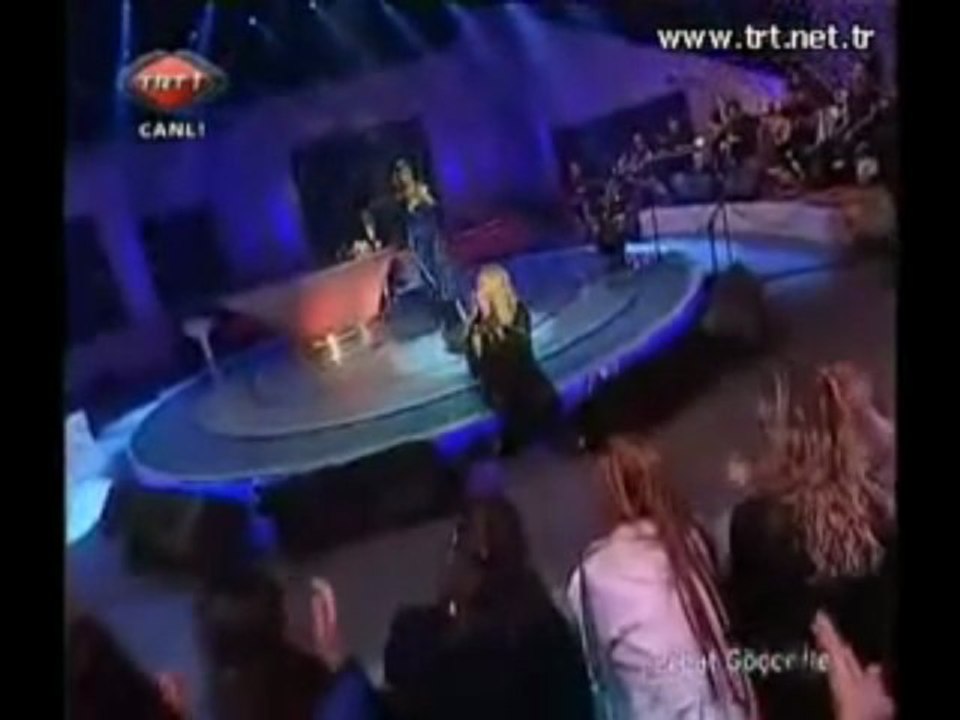 S.Akdemir şiir Zerrin Özer Ah istanbul  07.11.2009