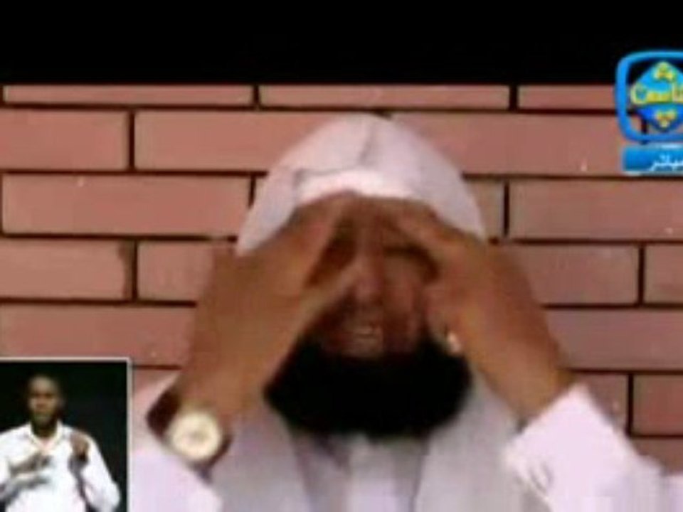 مفاجأة...شاهد الشيخ محمود المصري في بيته..! 1-2