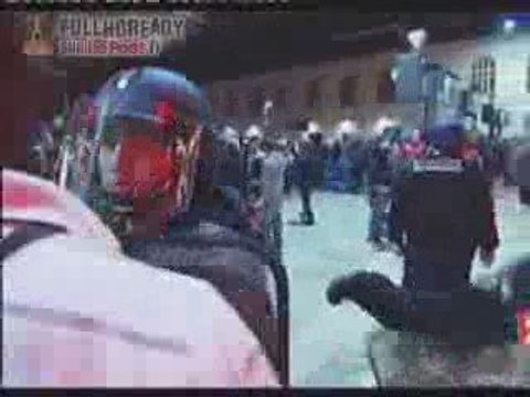 Marseillais frappe supporters parisiens bien comme y faut.