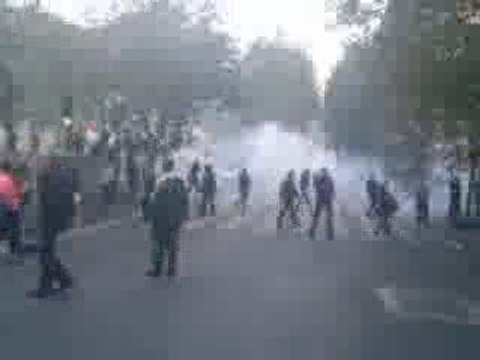 LES PARISIENS POURSUIVI JUSQUA LA GARE