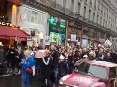 marche contre fourrure 24.10.09 version longue