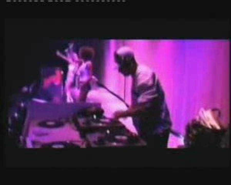 DJ MAZE LIVE @MARIAH CAREY BERCY -17 000 PERSONNES !!!