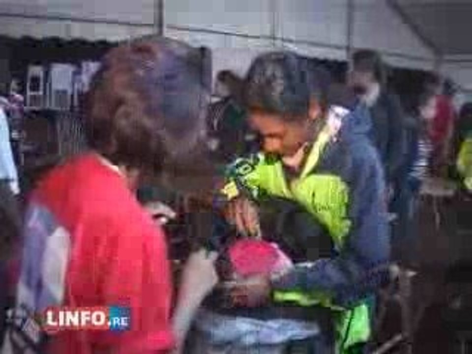 info societe ile de la reunion: Les fous sous des trombes