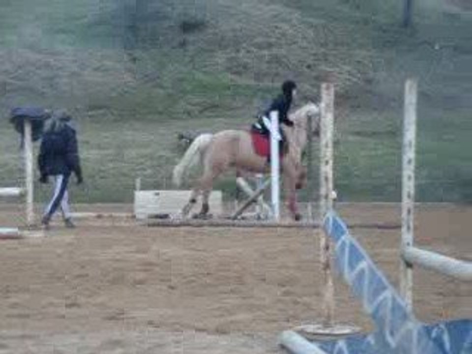 moi et lutin séance saut d'obstacle