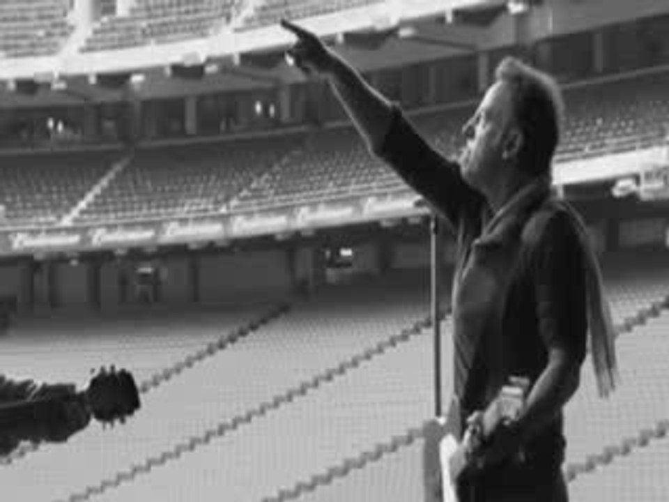 Wrecking Ball (new video) - bruce springsteen