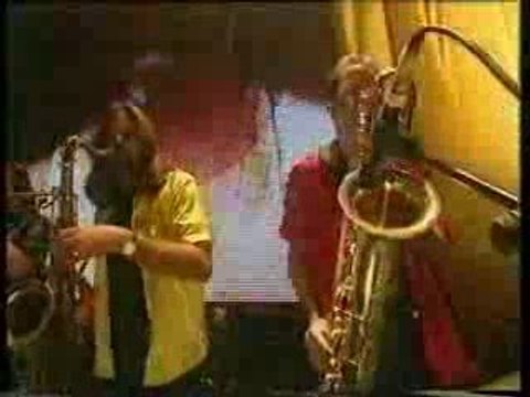 Steve Winwood - Gimme some lovin'- live @ Wembley