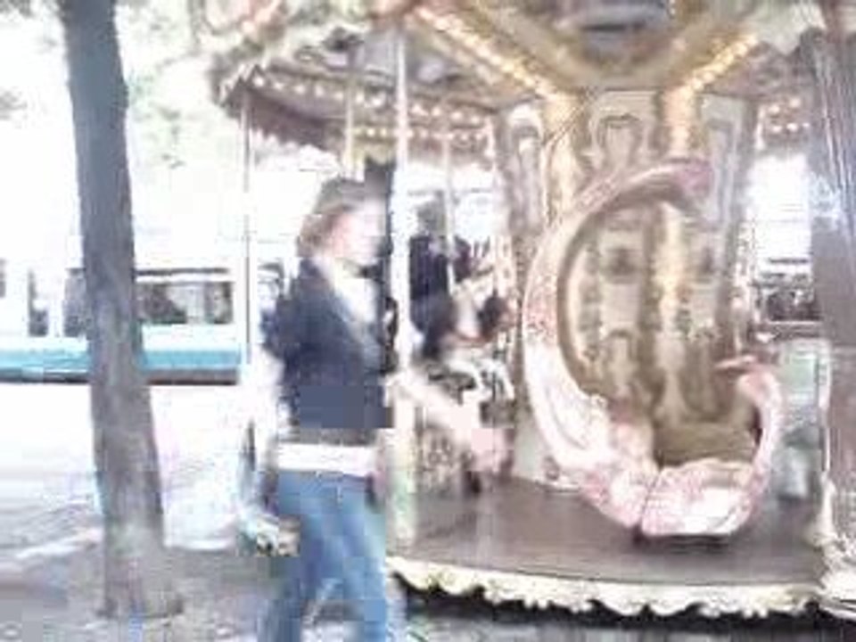 Le cheval et le cochon sur le manège Partie 1 XD