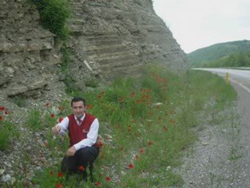 şu metrisin önü