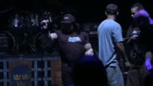 Brutal Journey : Jack Black Finds His Inner Eddie Riggs (HD)