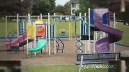 International Village Lombard Apartments in Lombard, IL