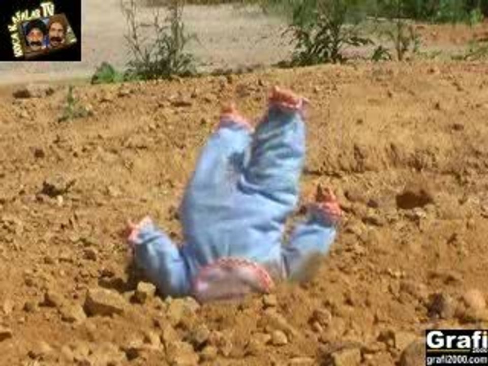 Acıların Cocuğu Emrah Komik video klip izle