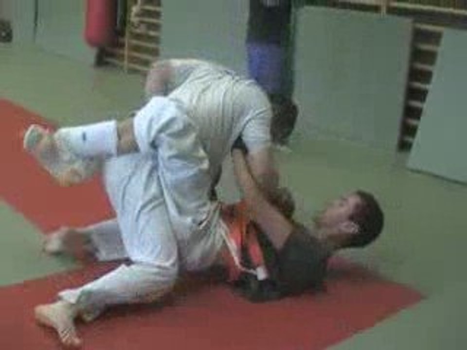 Entrainement MMA au club Never back down à RENNES (35)