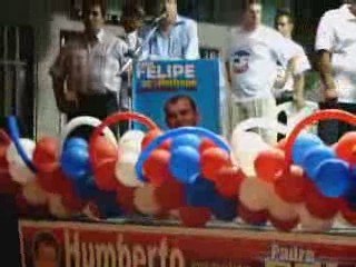 CONCEJAL HUMBERTO V. APOYA AL PADRE