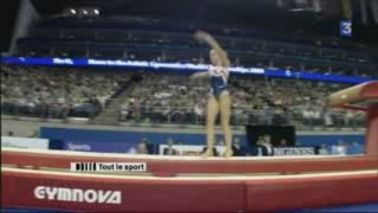 Youna Dufournet, médaille de bronze aux Mondiaux de gym 2009