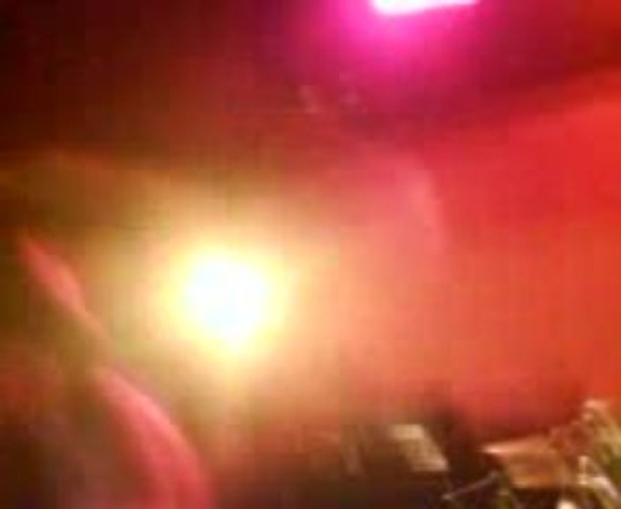 Guerilla Pouelle au Sésame le 27/10/09