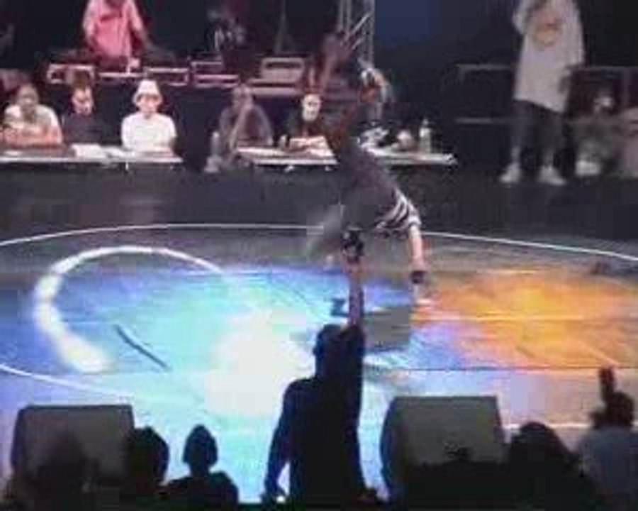 Battle breakdance Humanitaria Massy 2006 #1