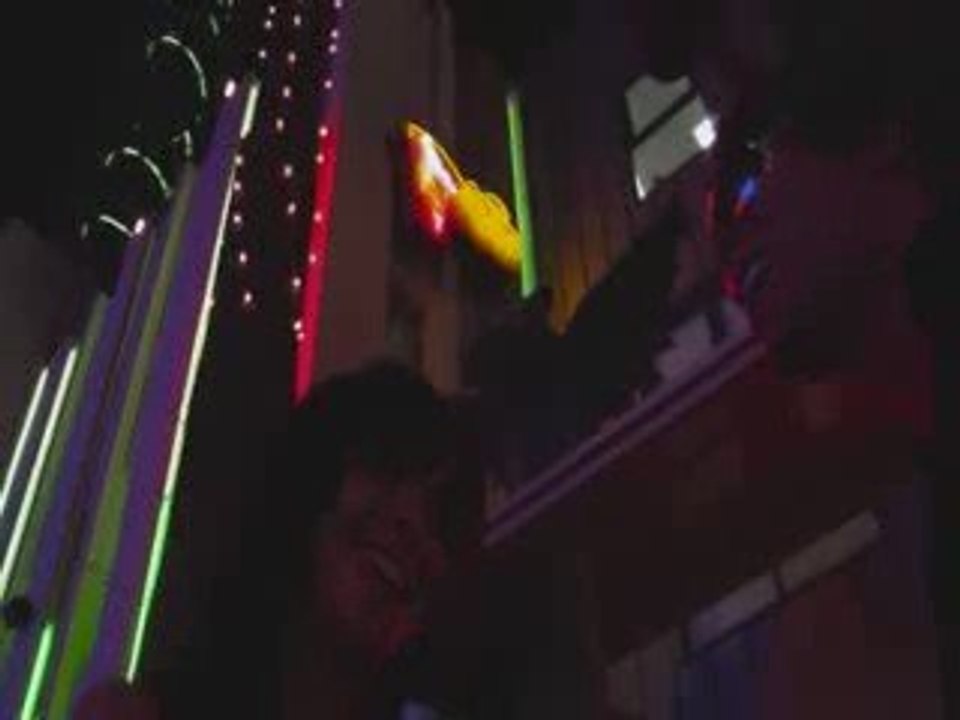 Matt Darey Pres. Urban Astronauts "See the Sun"