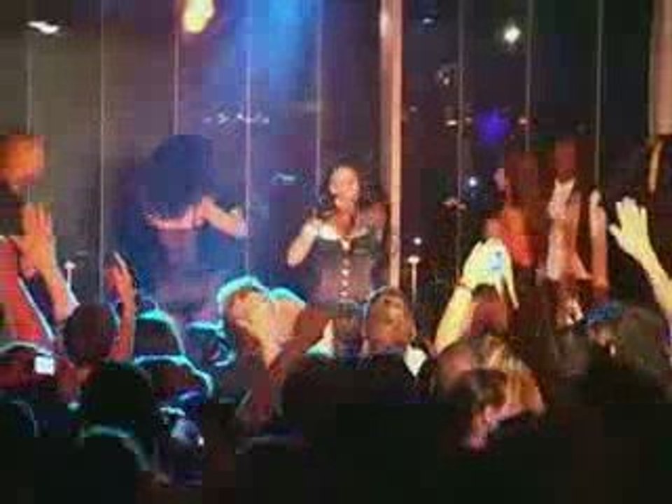 Lil Kim Performs _Nasty Girl_ In St. Gallen!