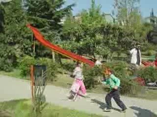 Hayvanat bahçesi Kaydırak 1