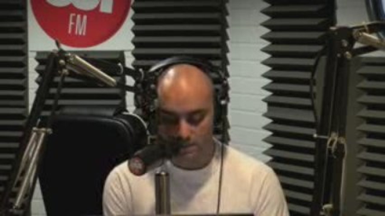 "Commandeur Replay" sur Ouï Fm n°49 29.10.09