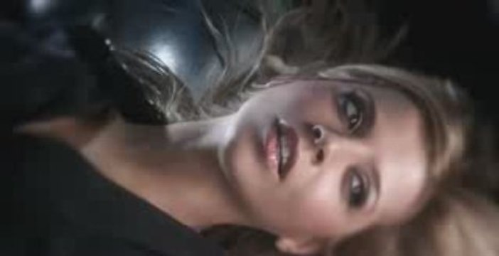 Najoua Belyzel - M (Hey Hey Hey) CLIP OFFICIEL 2009