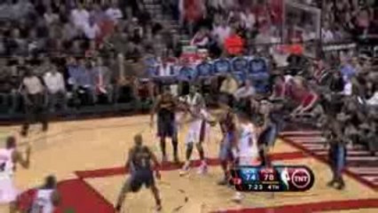 NBA Rudy Fernandez knocks down the 3-pointer.