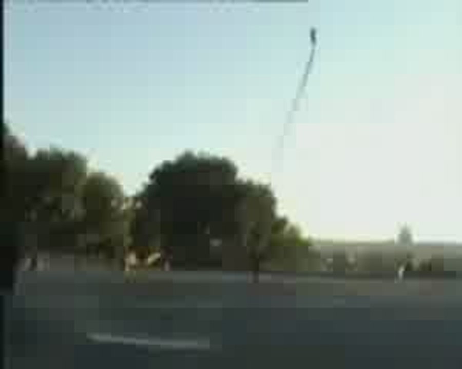 Mentos + Coca EXPLOSION LIKE MISSILE to Pincio (Rome)