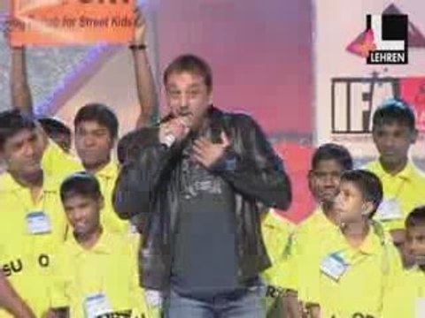 Young Actress Old Actors In Bollywood