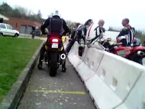 circuit lezennes 31.10.09 en tt600