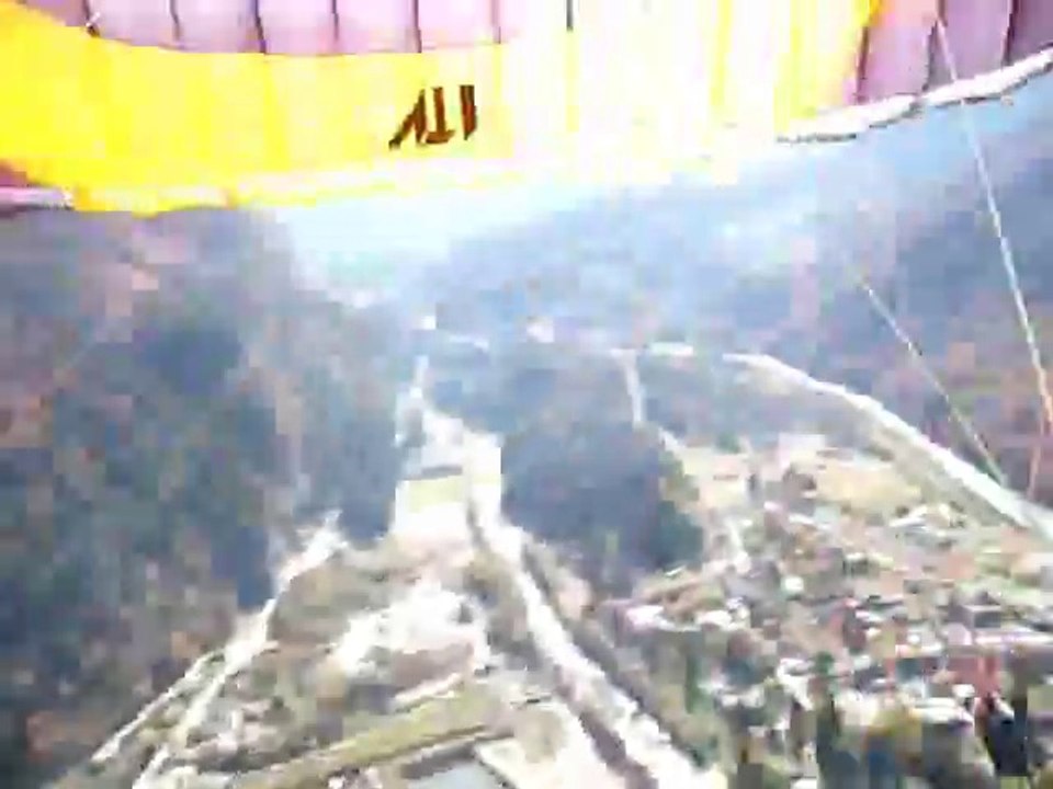 Speed-flying VS Paragliding !