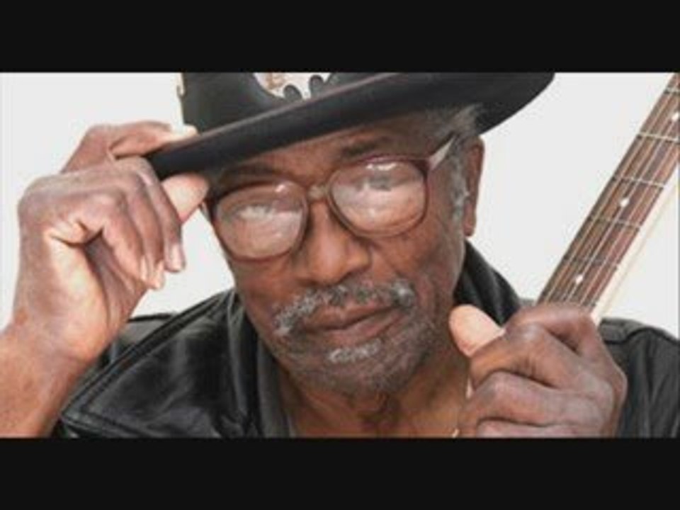 Breakin' Through the Bo Diddley Style - Alchy