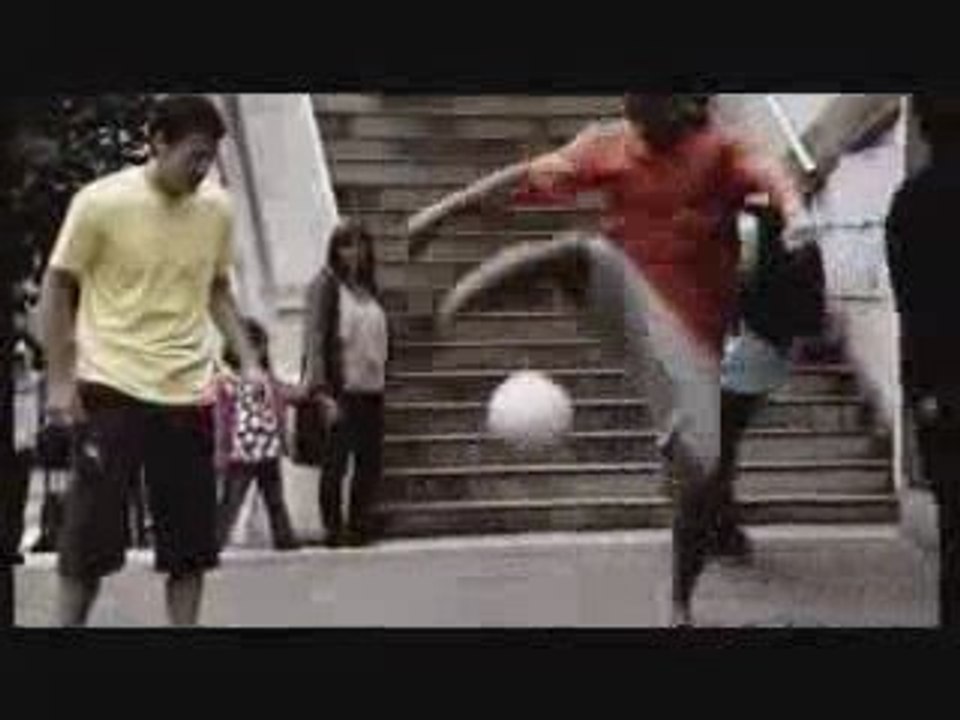 Commercial Pub CM - Première ligue publicité 2008