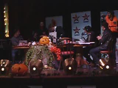 Bruno Guillon en direct de Disneyland - Arrivée au studio