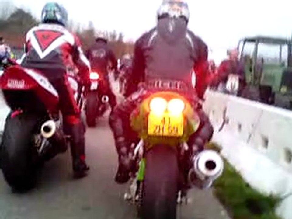 circuit lezennes 31.10.09 en tt600 suite