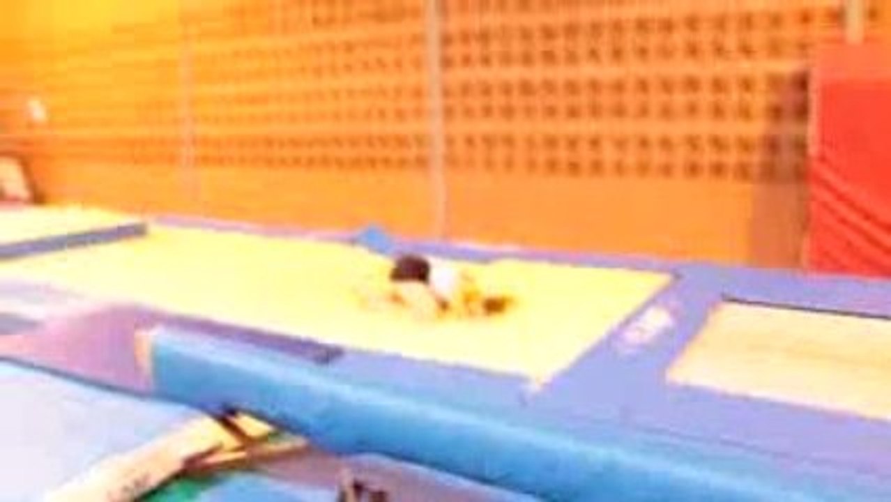 Tendu avant vrille (alexandra)