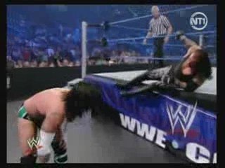 UNDERTAKER  vs  cm punk  SMACK DOWN   23/10/09