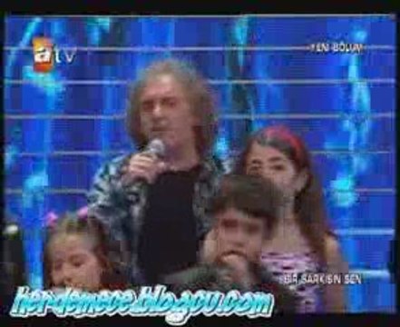 Bir Şarkısın Sen Çocukları - Telli Telli