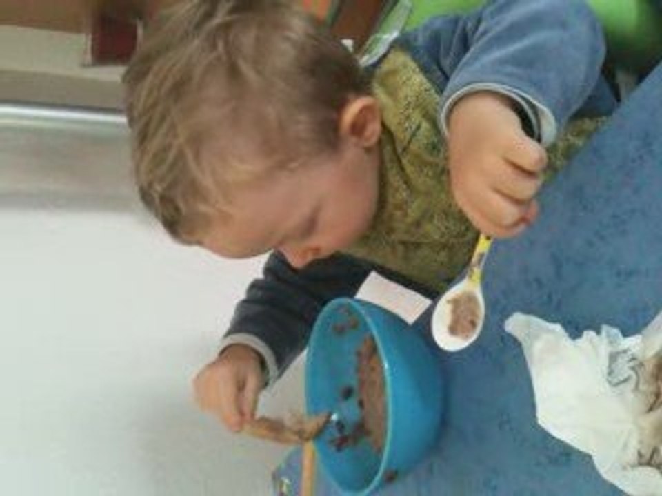 Nathan au petit dej.