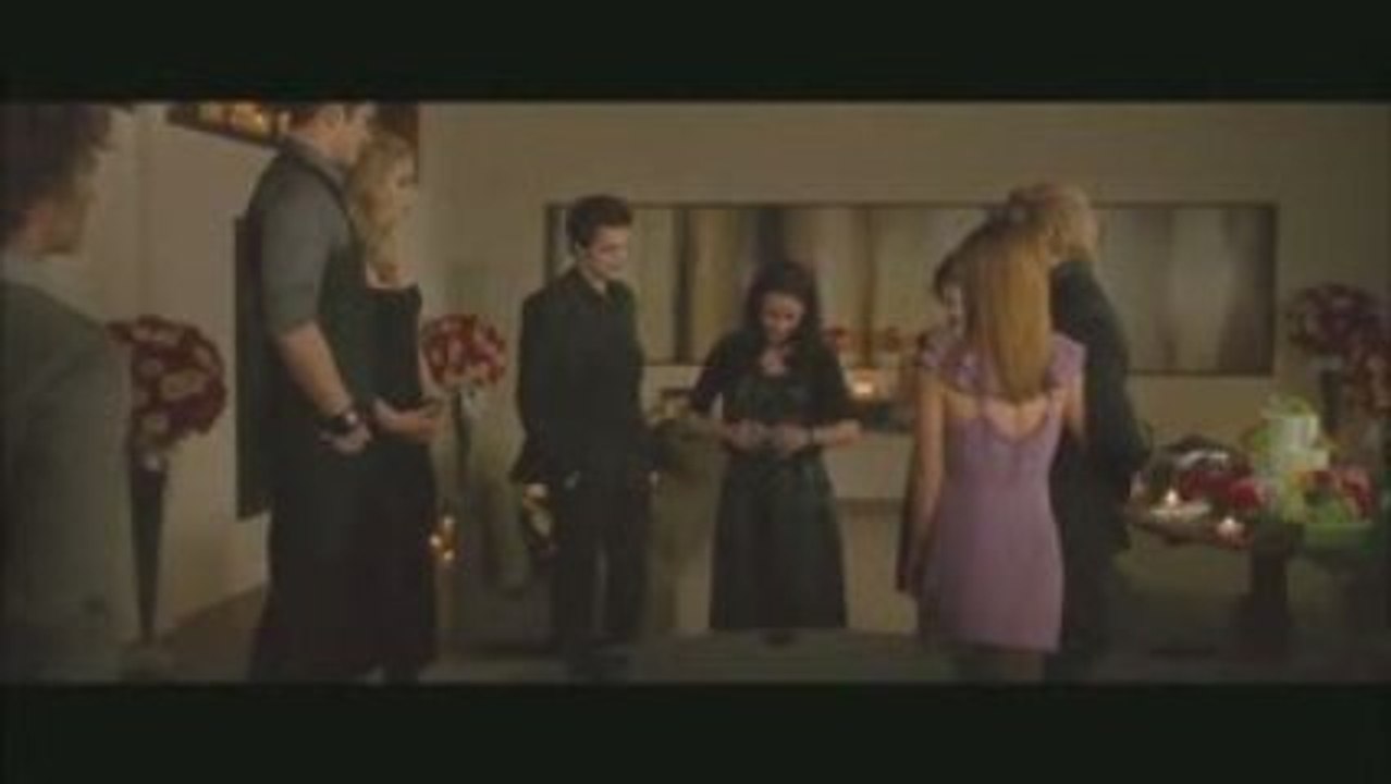 twilight New Moon bella Birthday Scene VOstFR