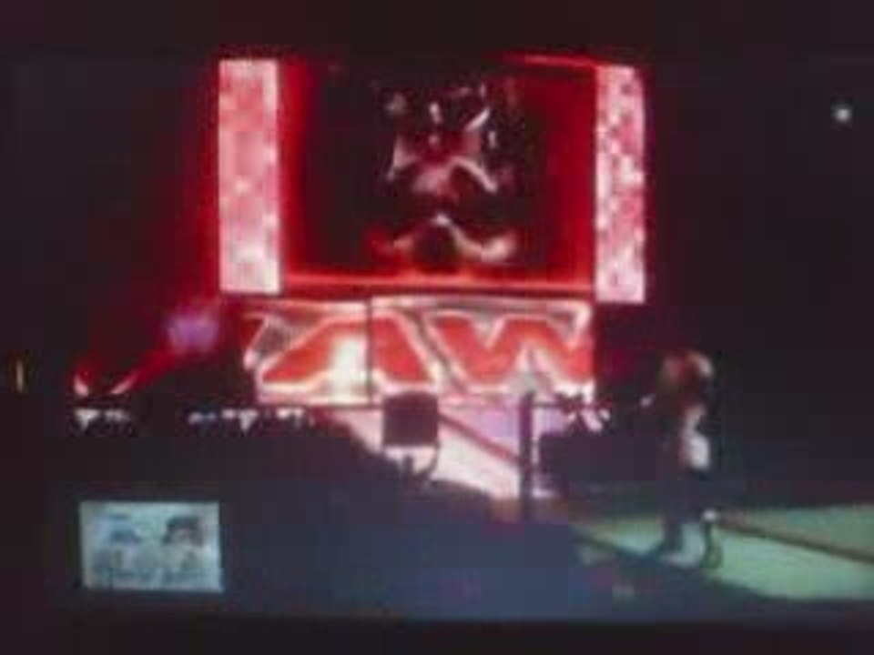 TRIPLE H ENTRANCE (SVR 2010)