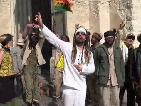 Lord keep on moving clip video lord stephane & ronny emmanuella & sista gilda