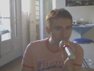 Wiwi égratigne "In the still of the night"