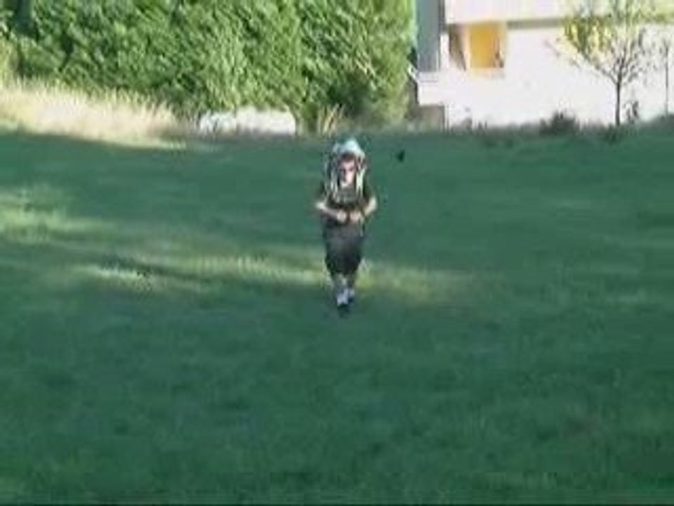 Petite Louise en rando