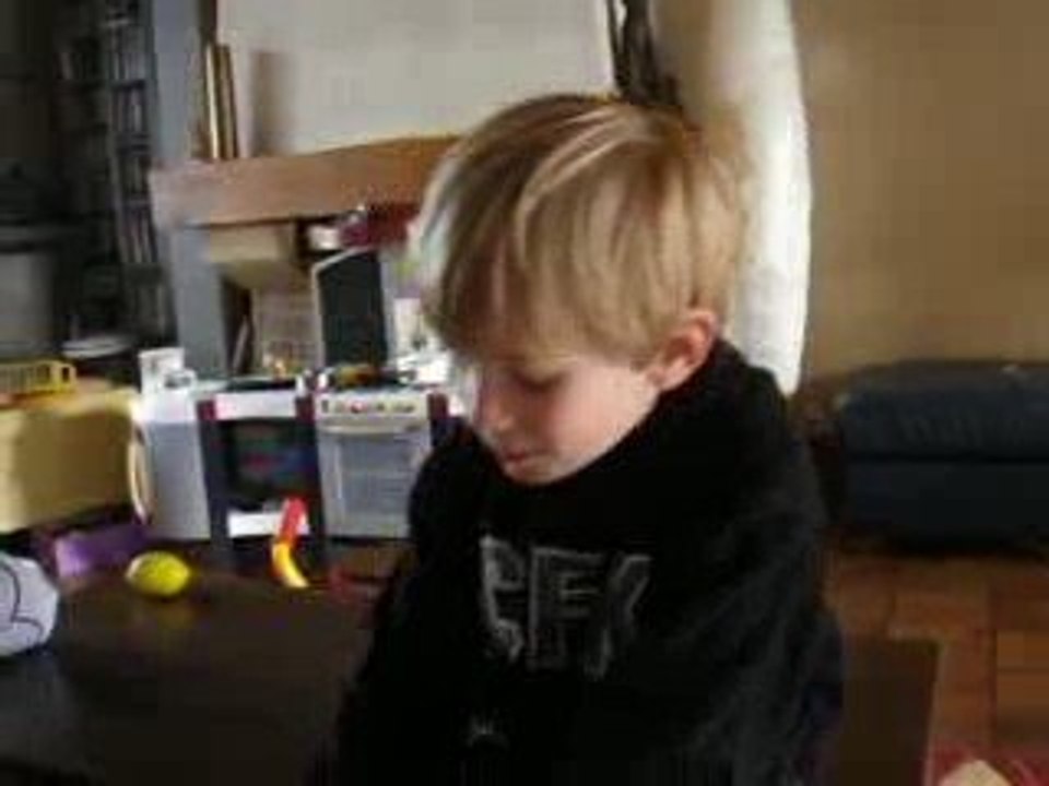 hugo chante souris verte