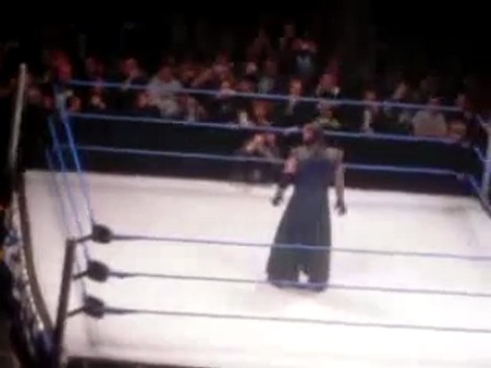 WWE SD! ECW Bruxelles 6 novembre 2009 Entrance Undertaker