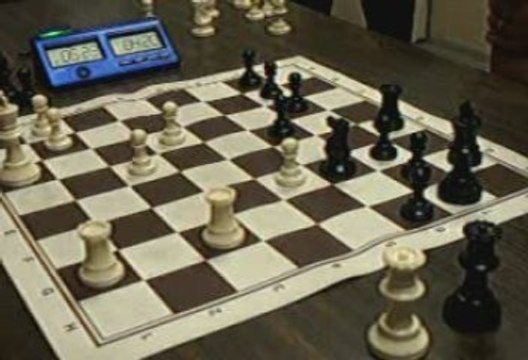 ECHECS : TONY 0 VS 1 ZITOUN (CLASSE A 2009)